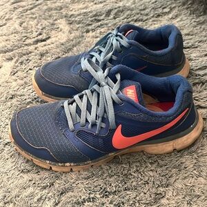 Nike royal blue sneakers, women’s size 7